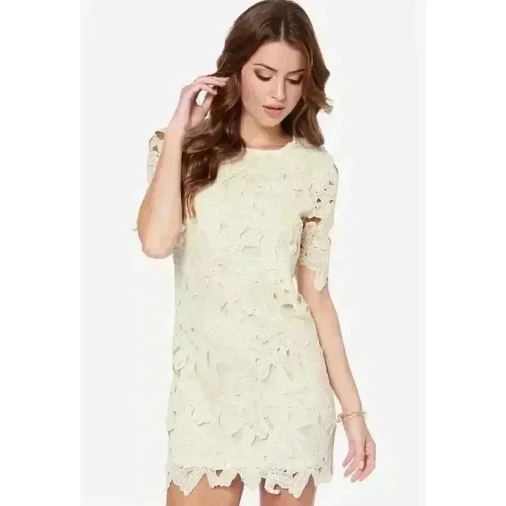Forever 21 Floral Lace Dress Cream Size Small, Bridal, Floral, Crotchet